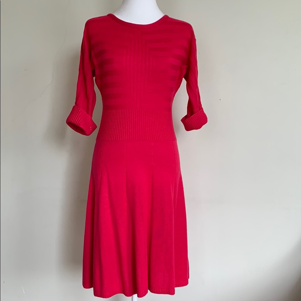 Elegant Magenta Knit Dress. Size PM